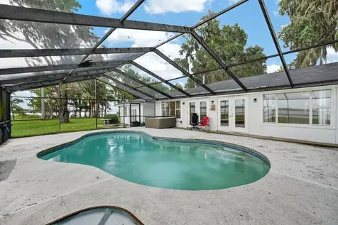 157 W Grandview Drive East Palatka FL 32131