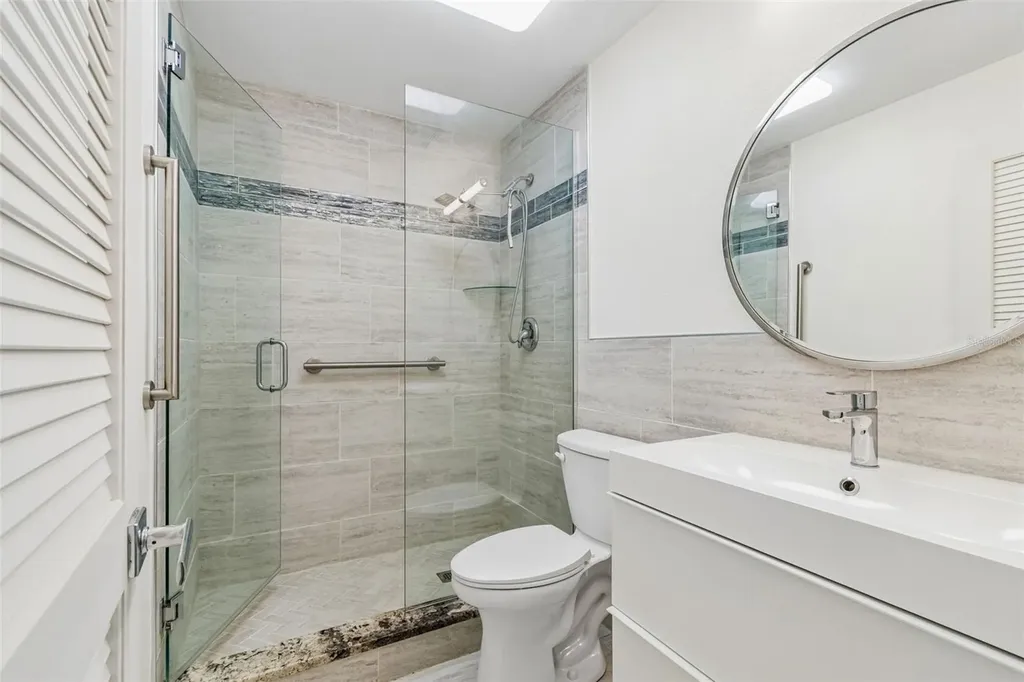 8220 112th Street Seminole FL 33772