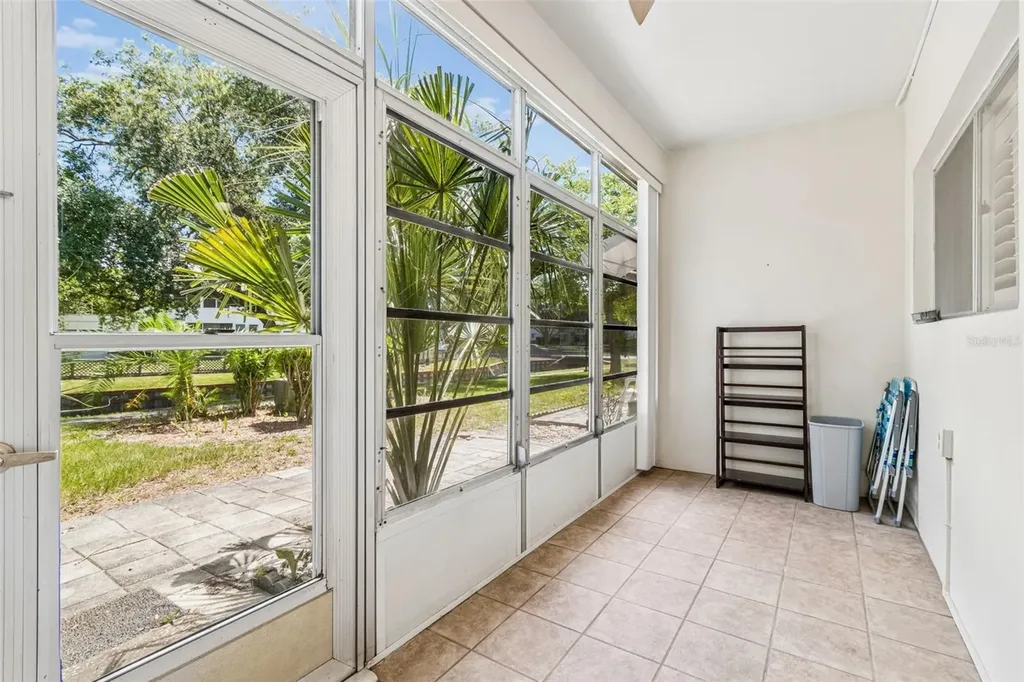 8220 112th Street Seminole FL 33772