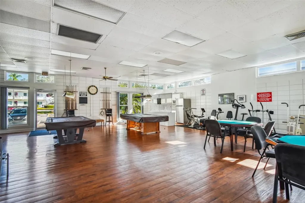 8220 112th Street Seminole FL 33772