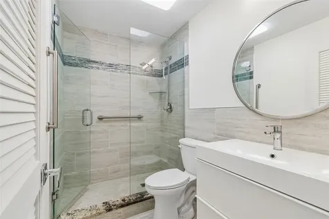 8220 112th Street Seminole FL 33772