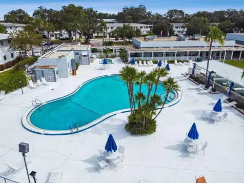 8220 112th Street Seminole FL 33772