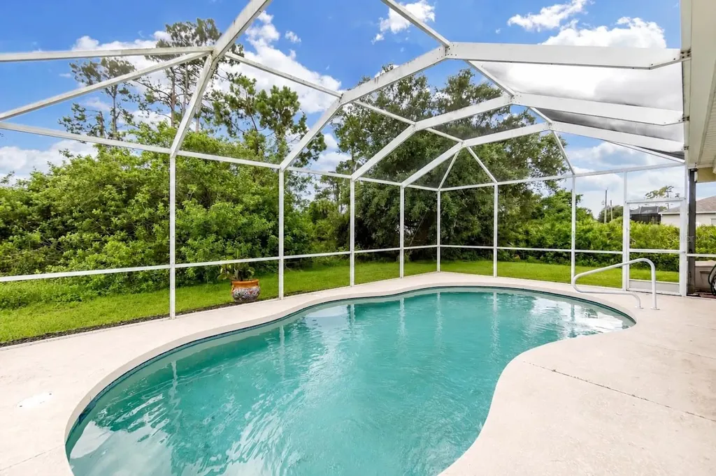 2260 Zuyder Terrace North Port FL 34286