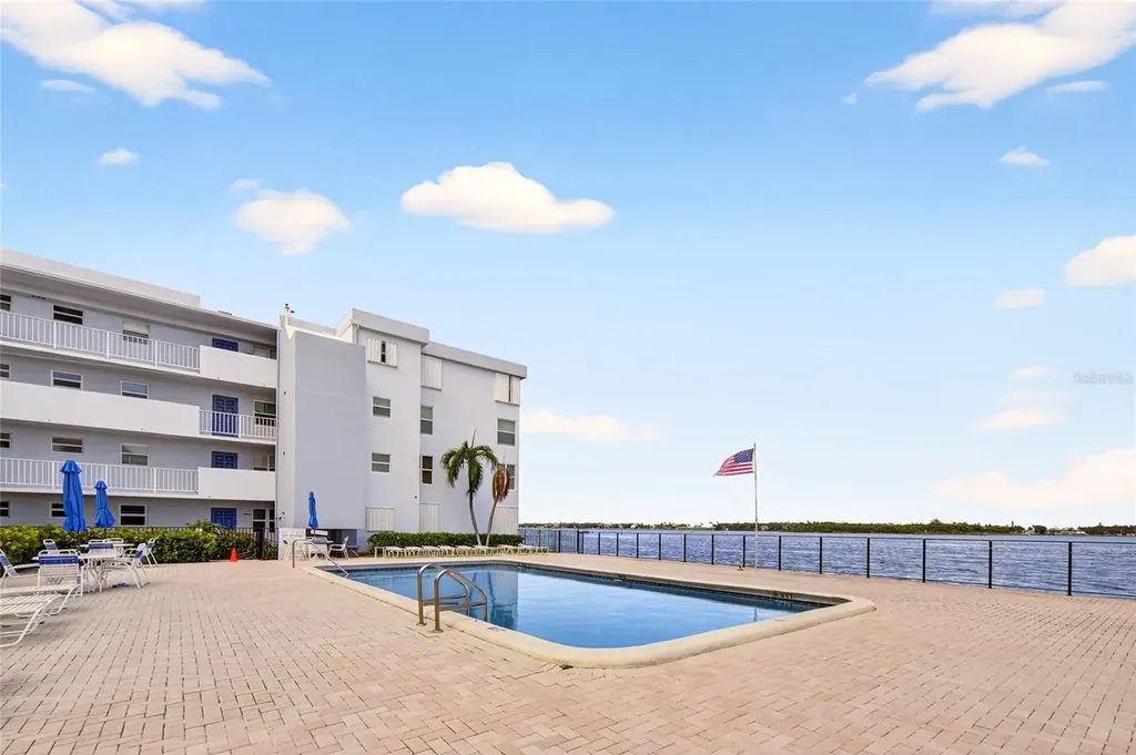 1820 New Palm Way Boynton Beach FL 33435