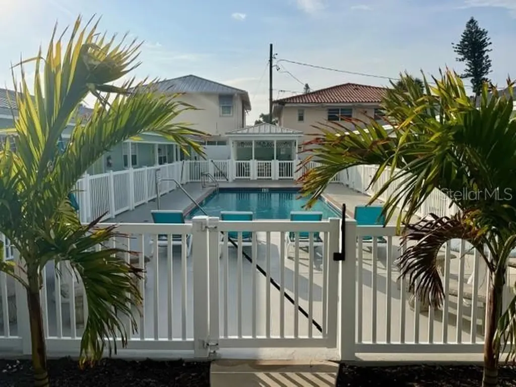 148 Cleveland Drive Sarasota FL 34236