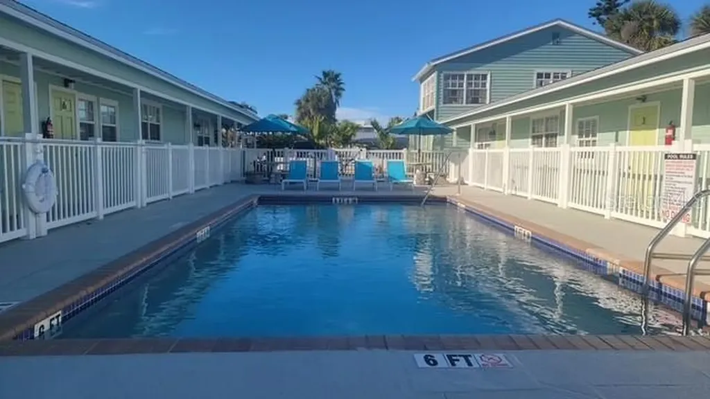 148 Cleveland Drive Sarasota FL 34236