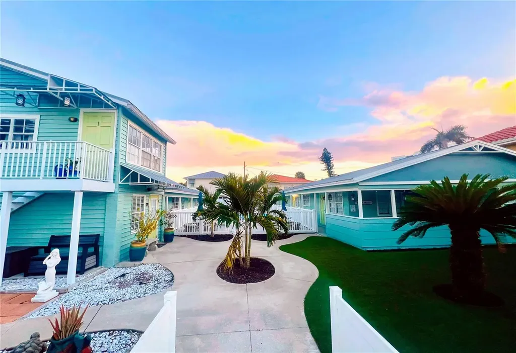 148 Cleveland Drive Sarasota FL 34236