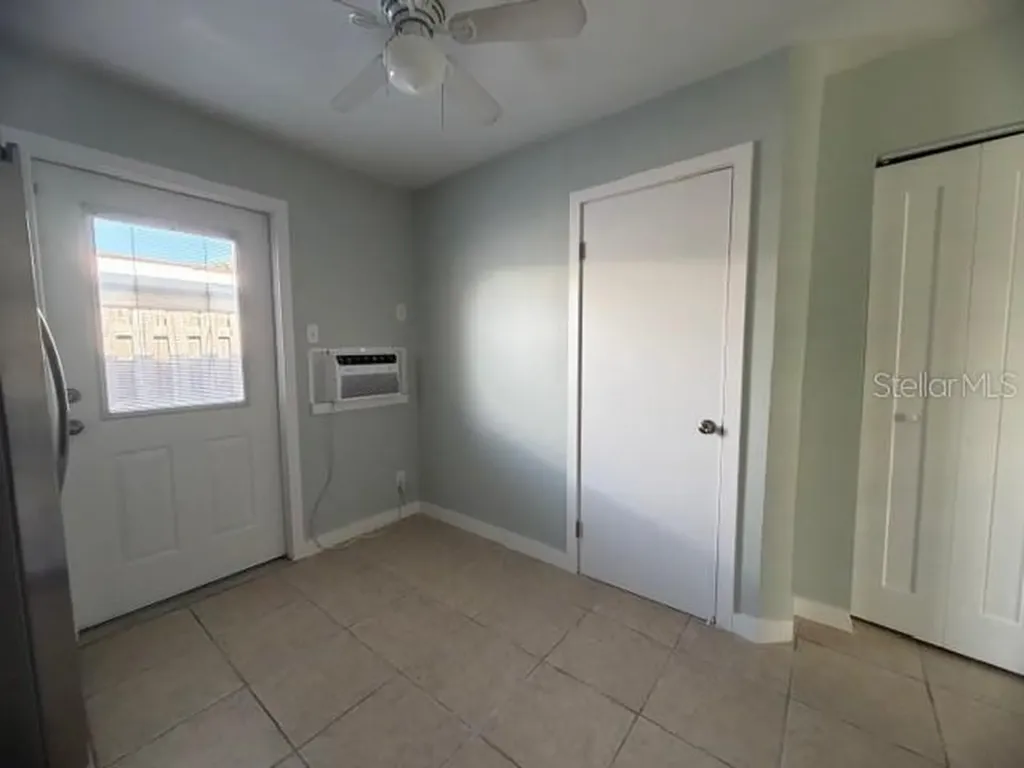 148 Cleveland Drive Sarasota FL 34236