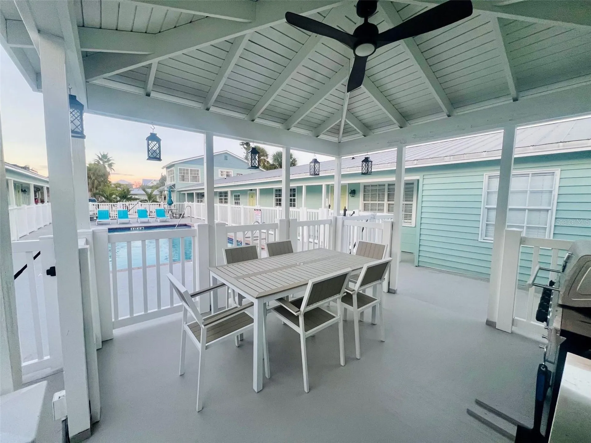 148 Cleveland Drive Sarasota FL 34236