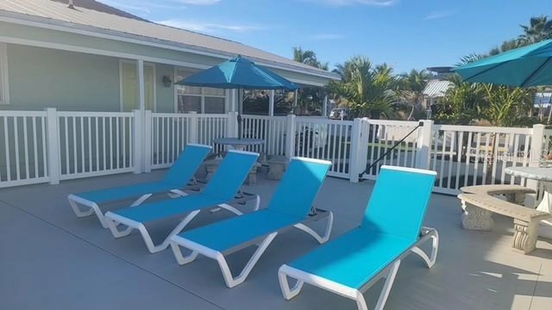 148 Cleveland Drive Sarasota FL 34236