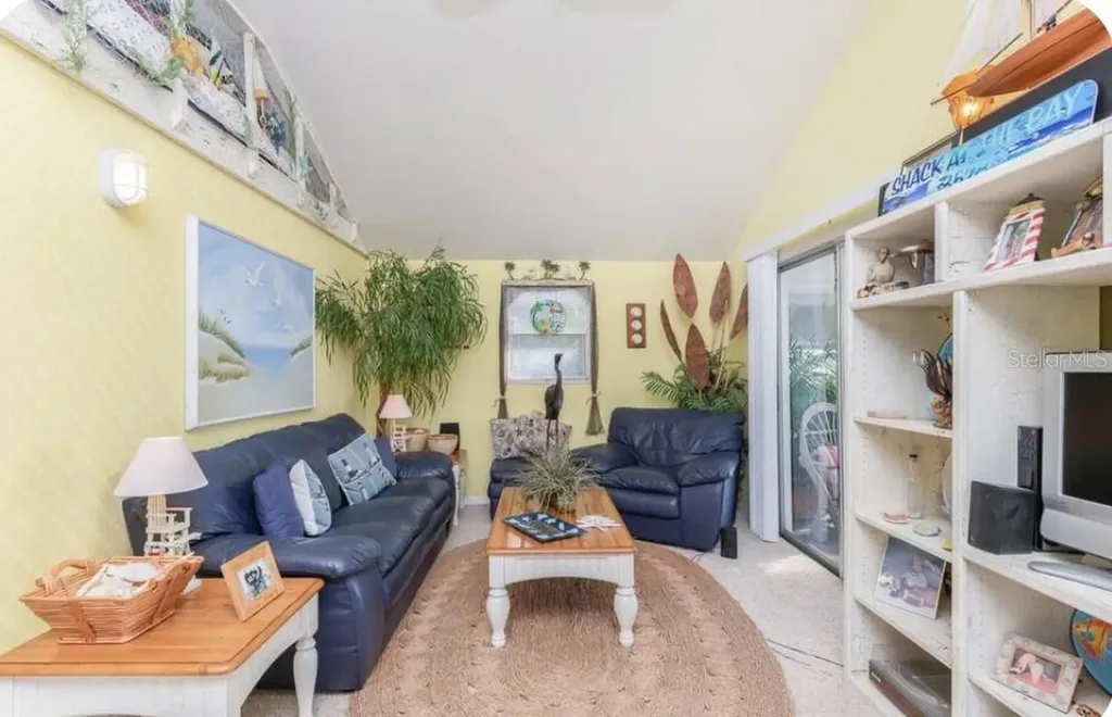3528 W Shell Point Road Ruskin FL 33570