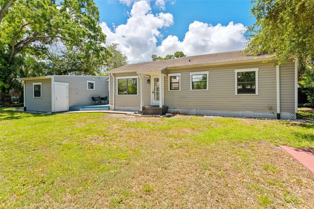 3709 W Griflow Street Tampa FL 33629