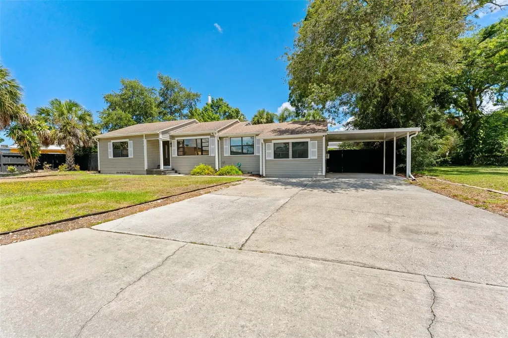 3709 W Griflow Street Tampa FL 33629