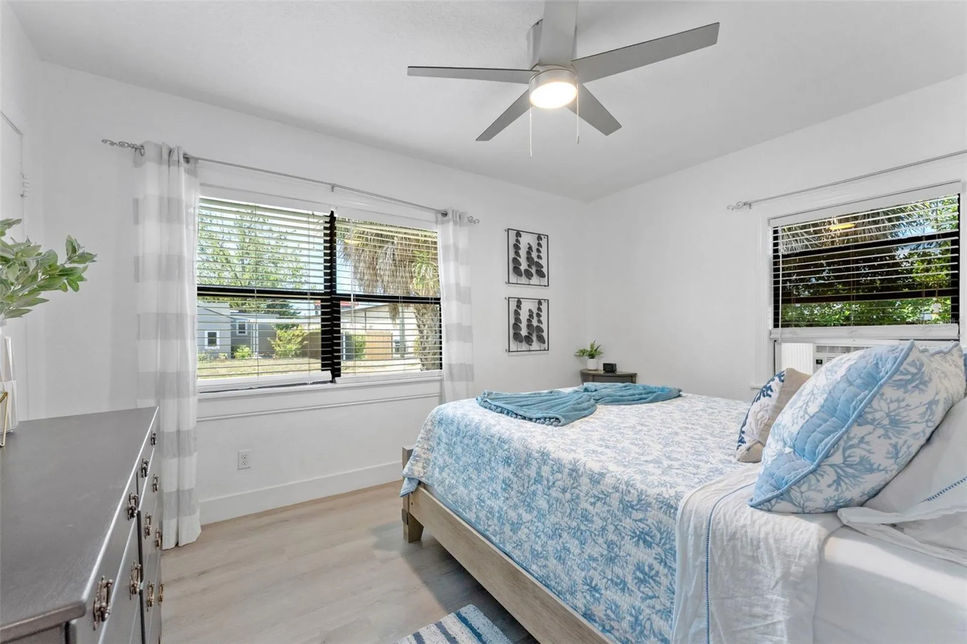 3709 W Griflow Street Tampa FL 33629