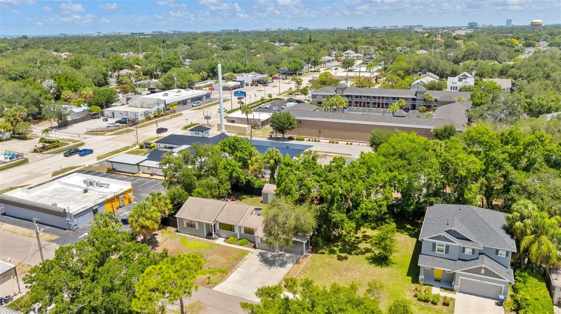 3709 W Griflow Street Tampa FL 33629