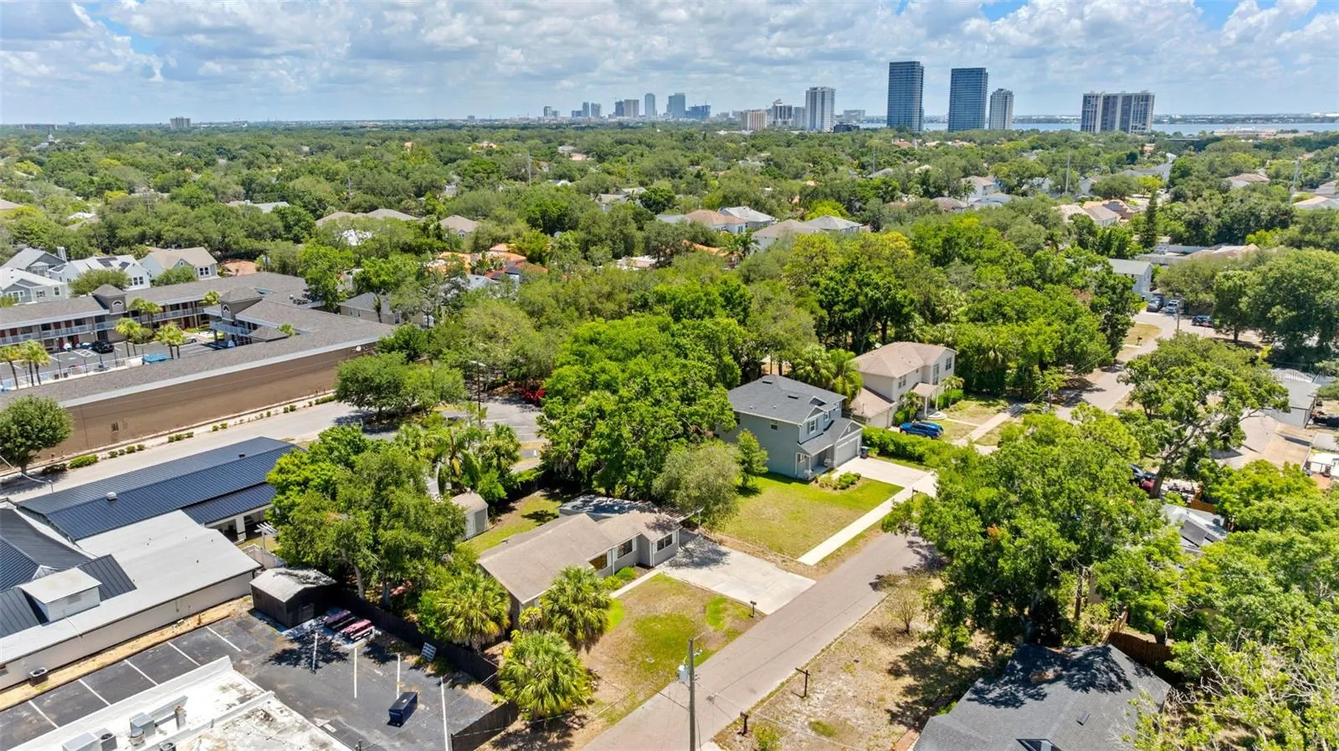 3709 W Griflow Street Tampa FL 33629