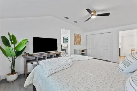 3709 W Griflow Street Tampa FL 33629
