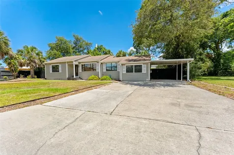 3709 W Griflow Street Tampa FL 33629