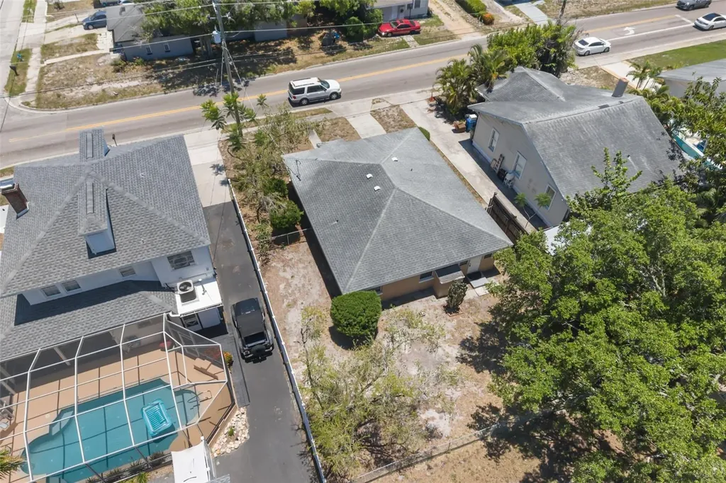 808 26th Street W Bradenton FL 34205
