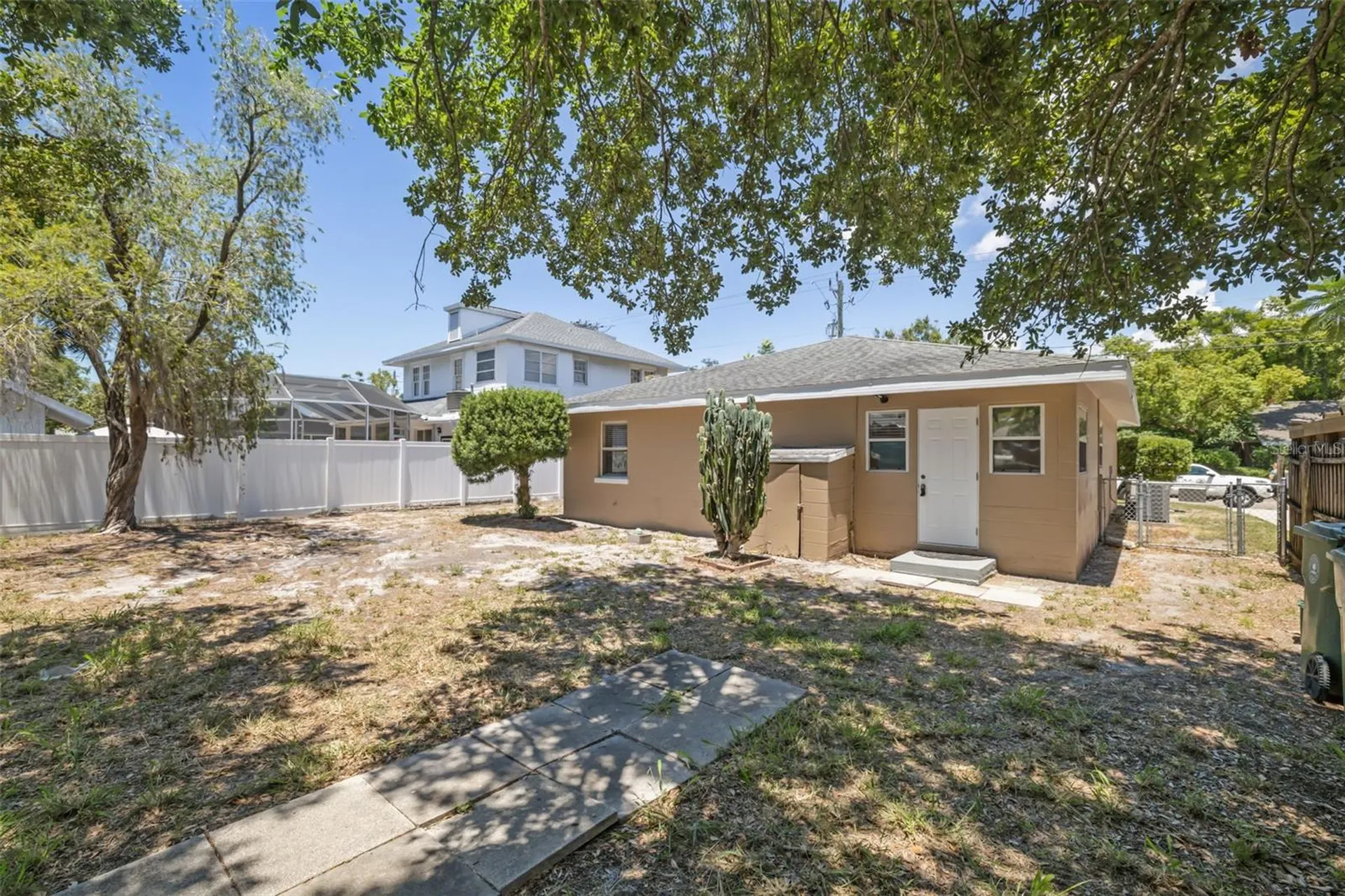 808 26th Street W Bradenton FL 34205