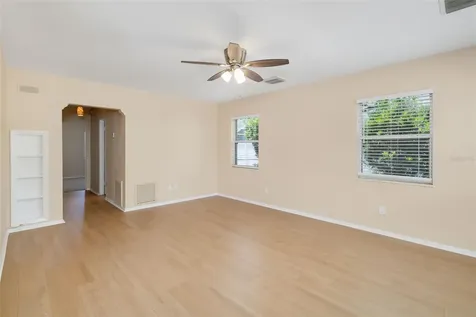 808 26th Street W Bradenton FL 34205