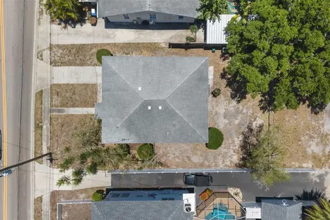 808 26th Street W Bradenton FL 34205
