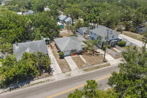 808 26th Street W Bradenton FL 34205
