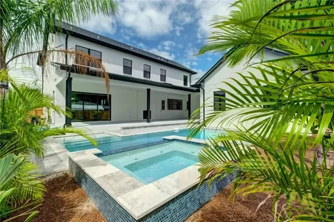 805 W Indiana Avenue Tampa FL 33603