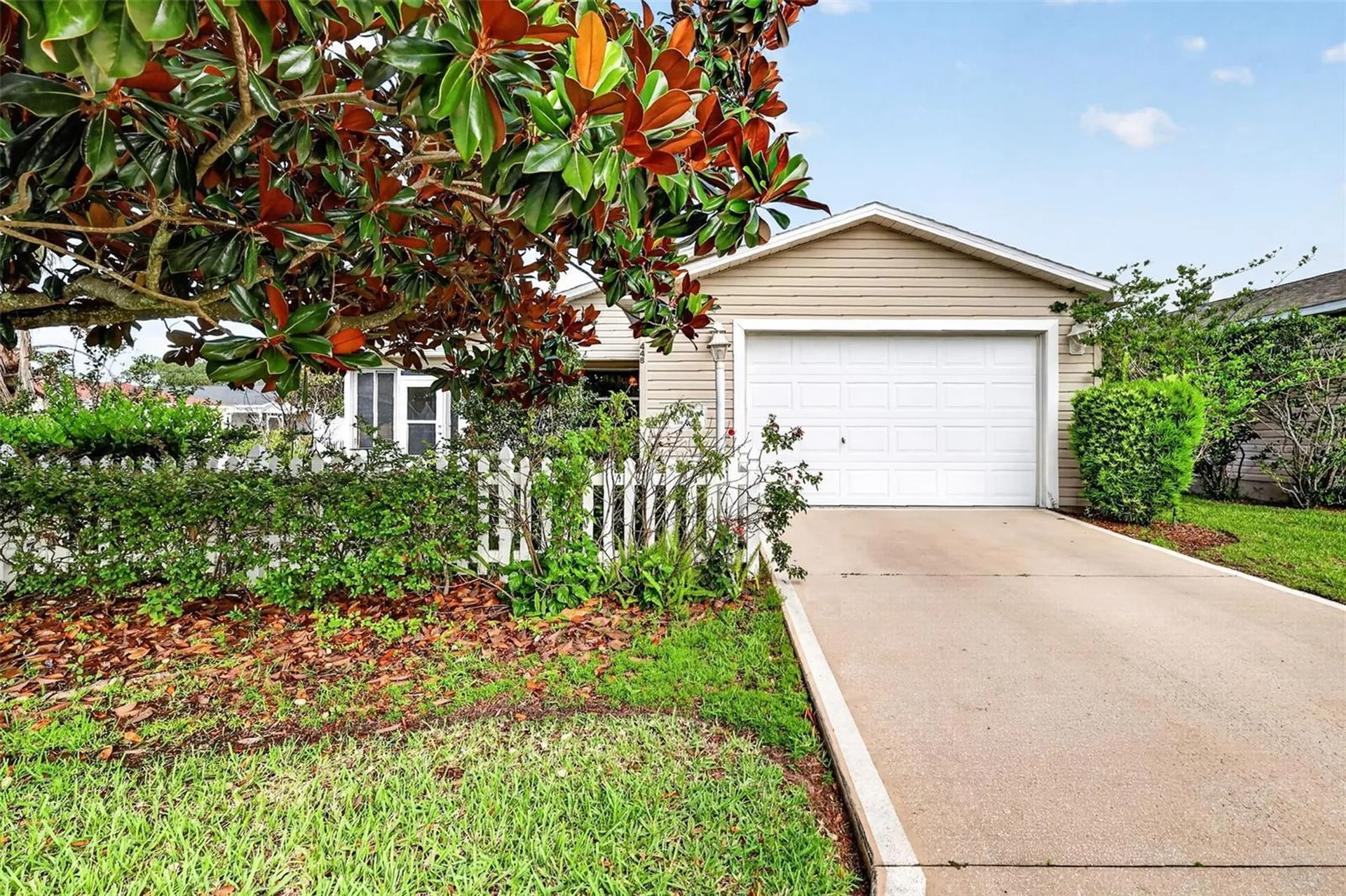448 Canterbury Court The Villages FL 32162