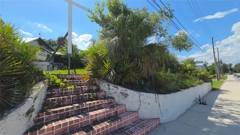 236 N Amelia Avenue Deland FL 32724