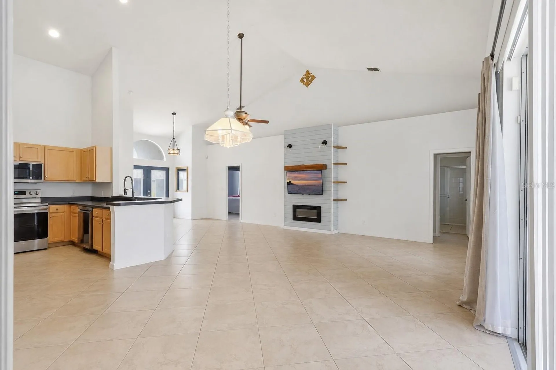 540 Hollingshead Loop Davenport FL 33896