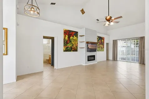 540 Hollingshead Loop Davenport FL 33896