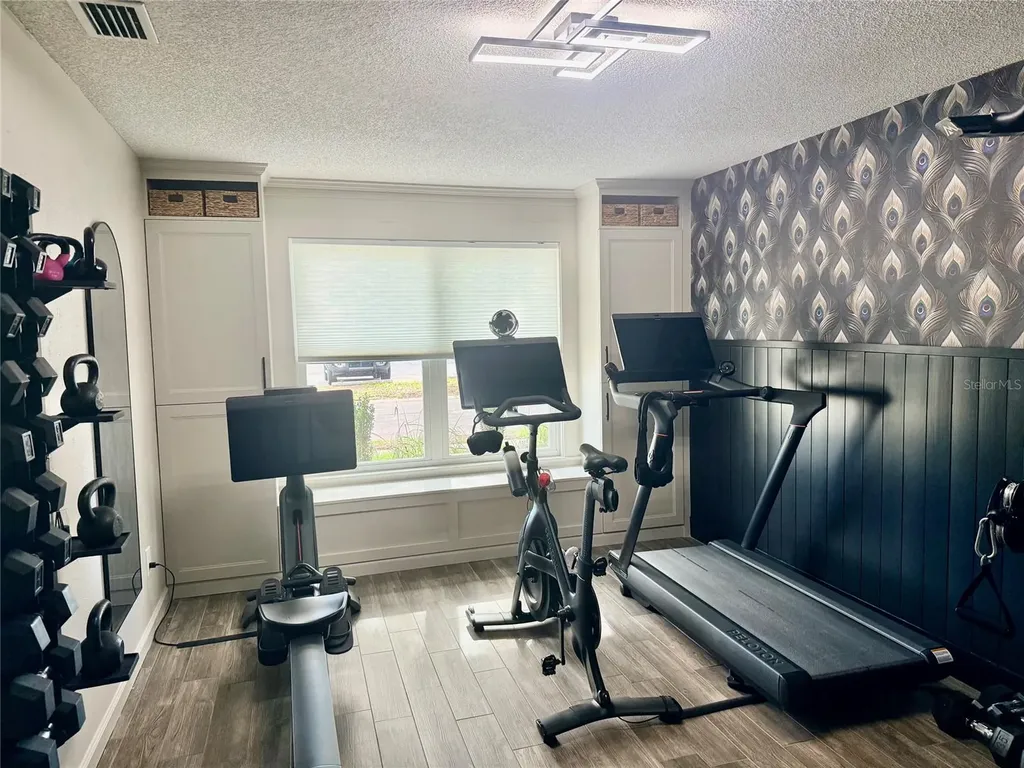 1628 Tropical Court Tavares FL 32778