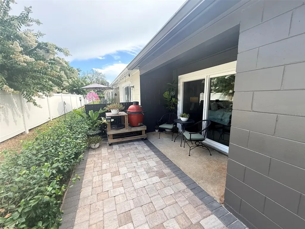 1628 Tropical Court Tavares FL 32778