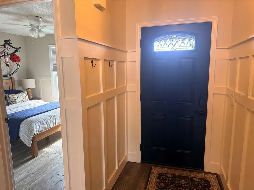 1628 Tropical Court Tavares FL 32778