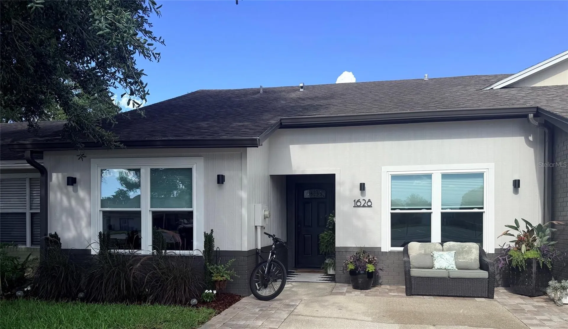 1628 Tropical Court Tavares FL 32778