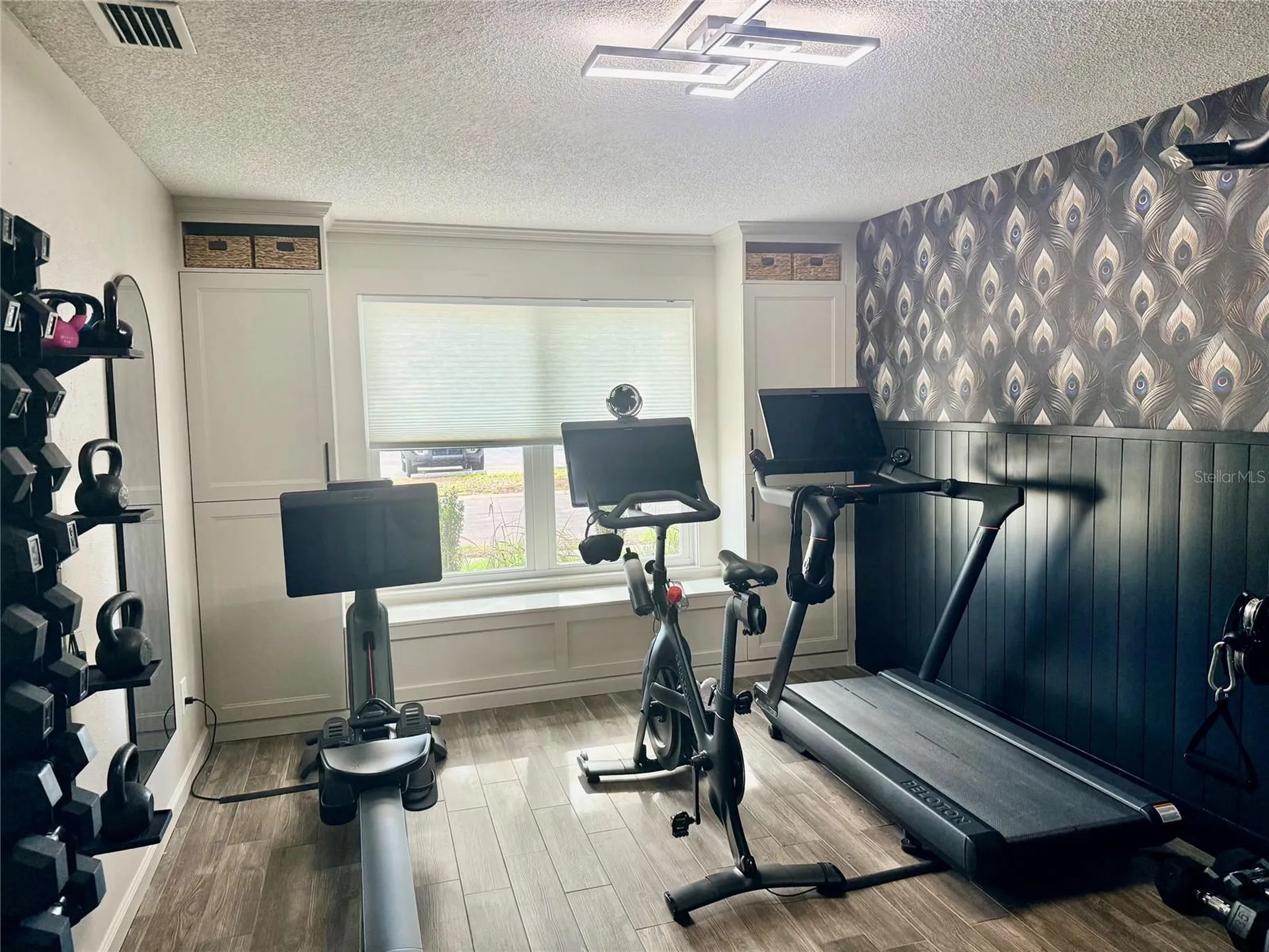 1628 Tropical Court Tavares FL 32778
