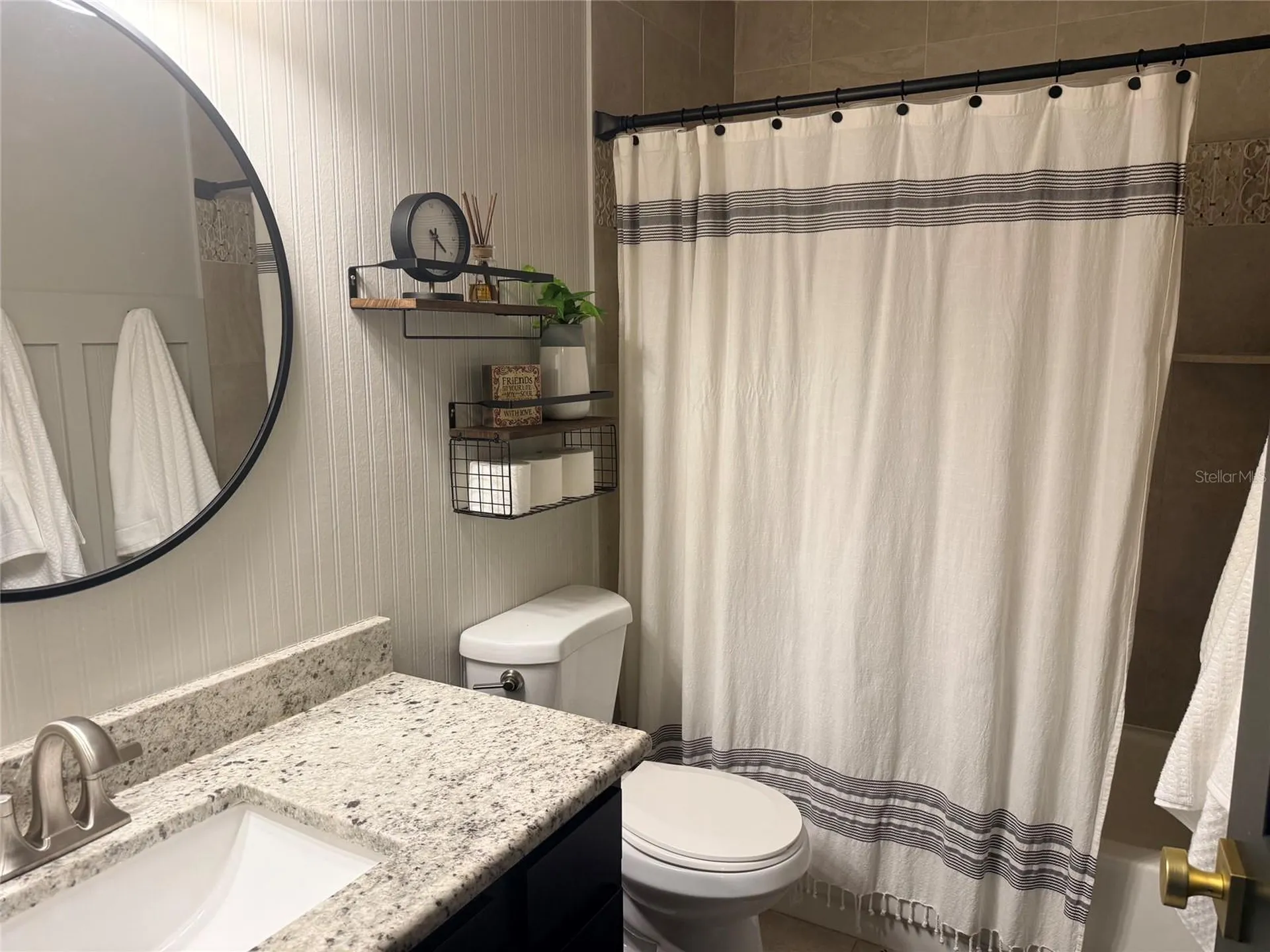 1628 Tropical Court Tavares FL 32778