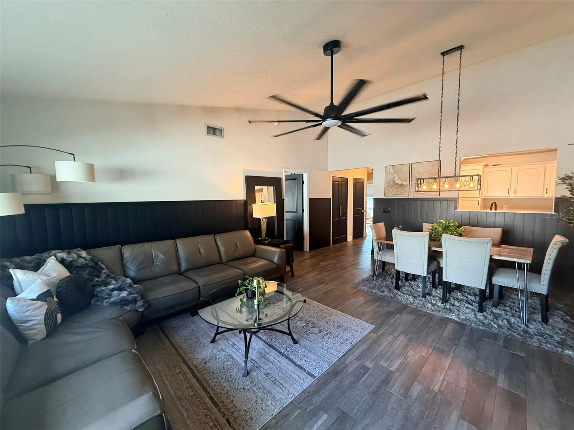 1628 Tropical Court Tavares FL 32778
