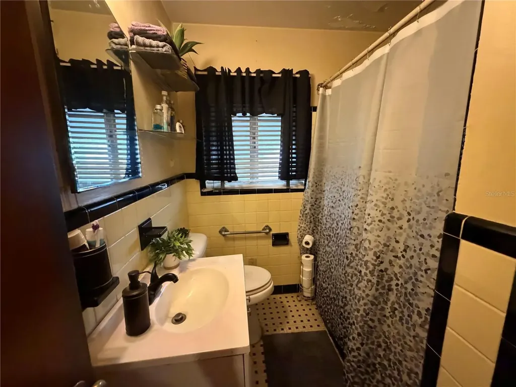 2906 N 21st Street Tampa FL 33605