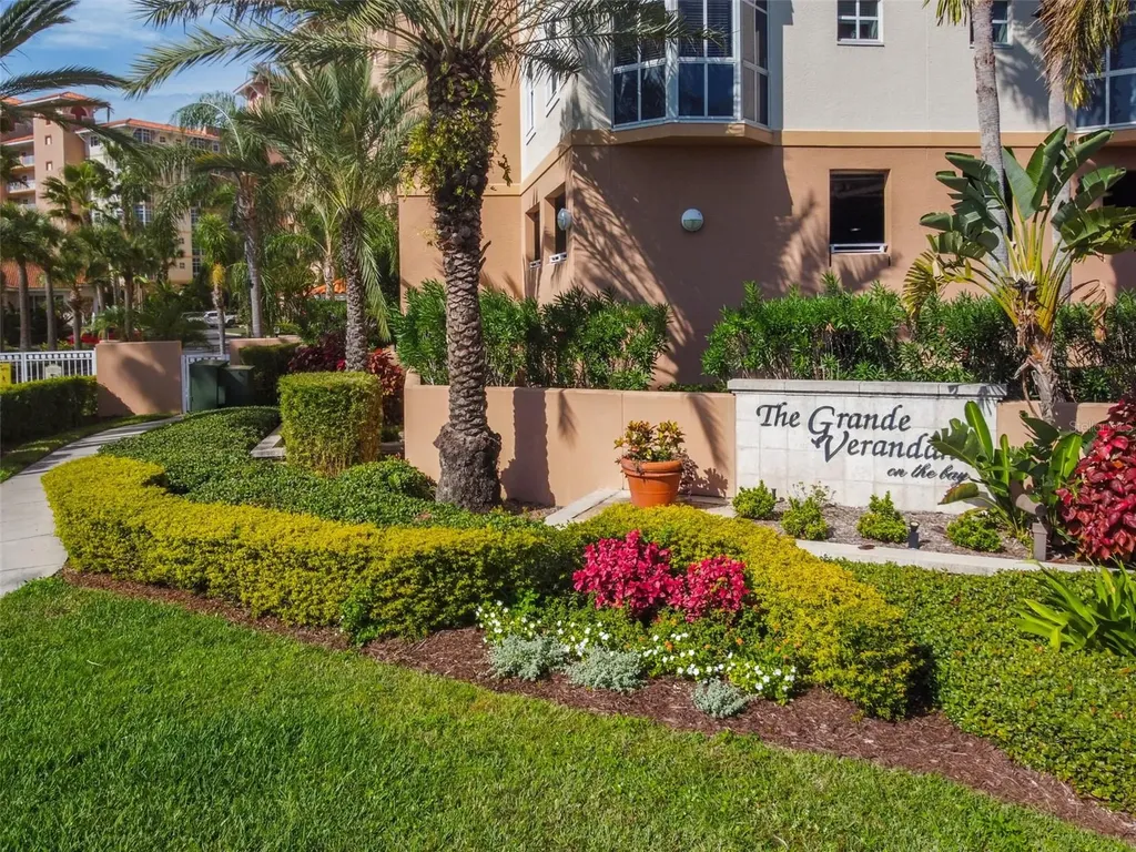 12033 Gandy Boulevard N St Petersburg FL 33702