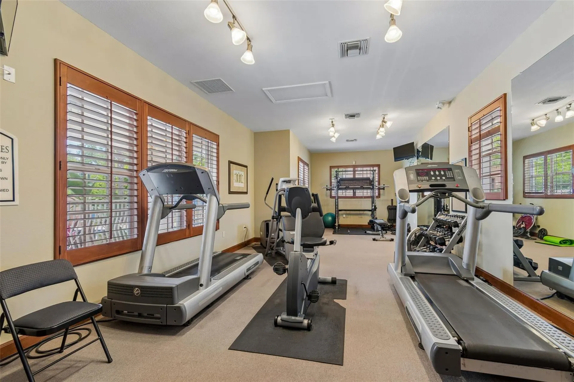 12033 Gandy Boulevard N St Petersburg FL 33702