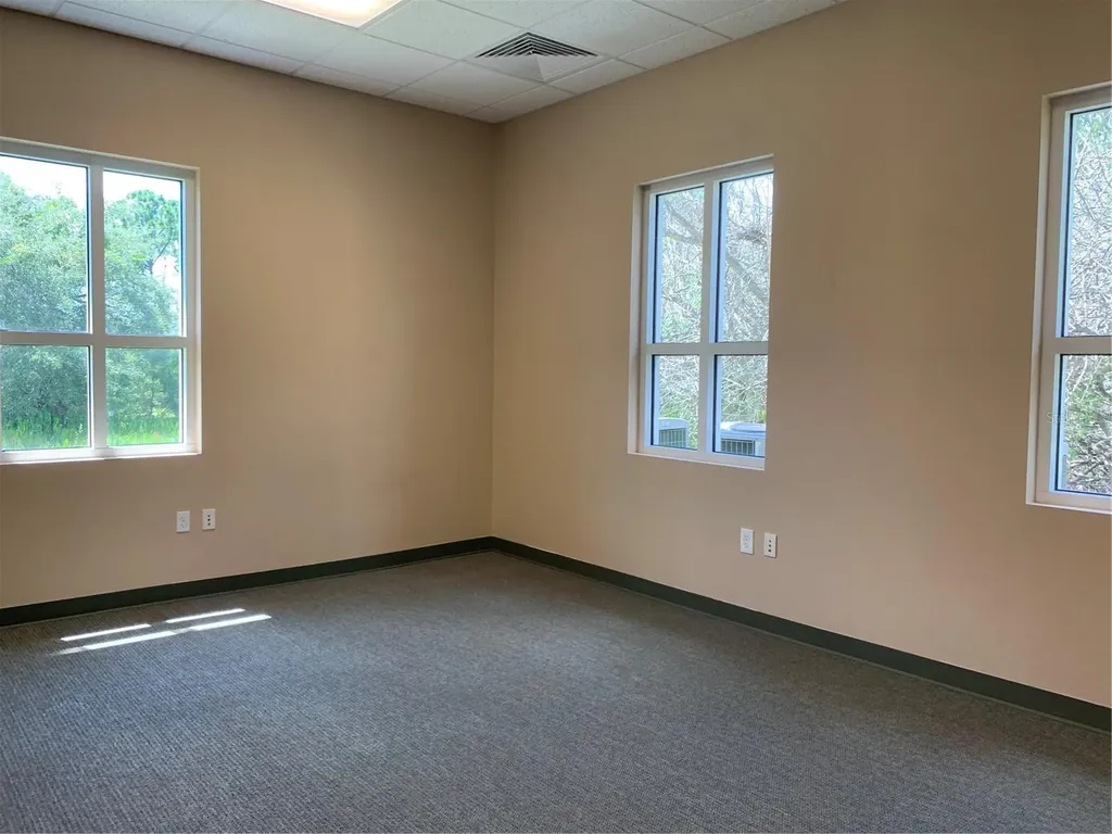 5586 Broadcast Court Sarasota FL 34240