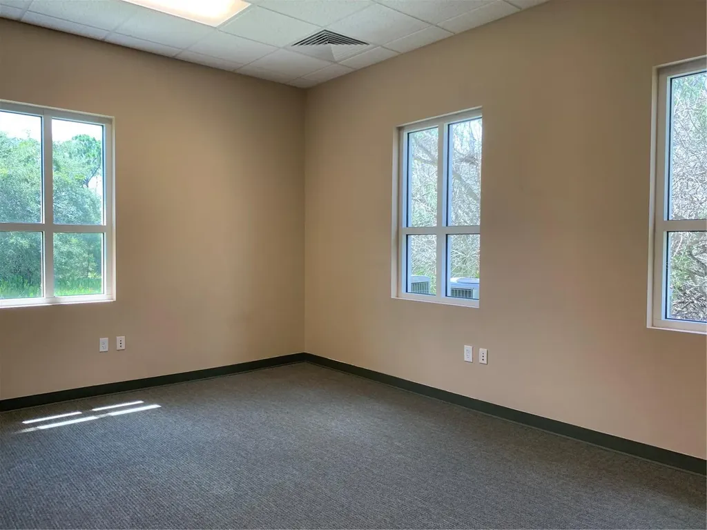 5586 Broadcast Court Sarasota FL 34240