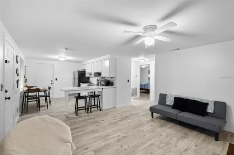 1220 E 142nd Avenue Tampa FL 33613