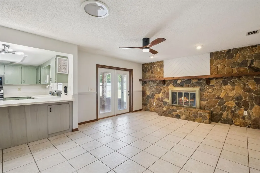 33312 Green Road Leesburg FL 34788