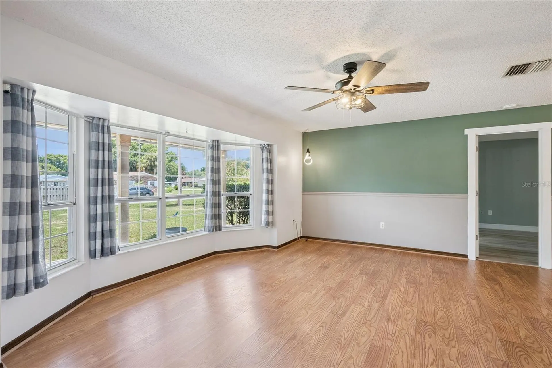 33312 Green Road Leesburg FL 34788