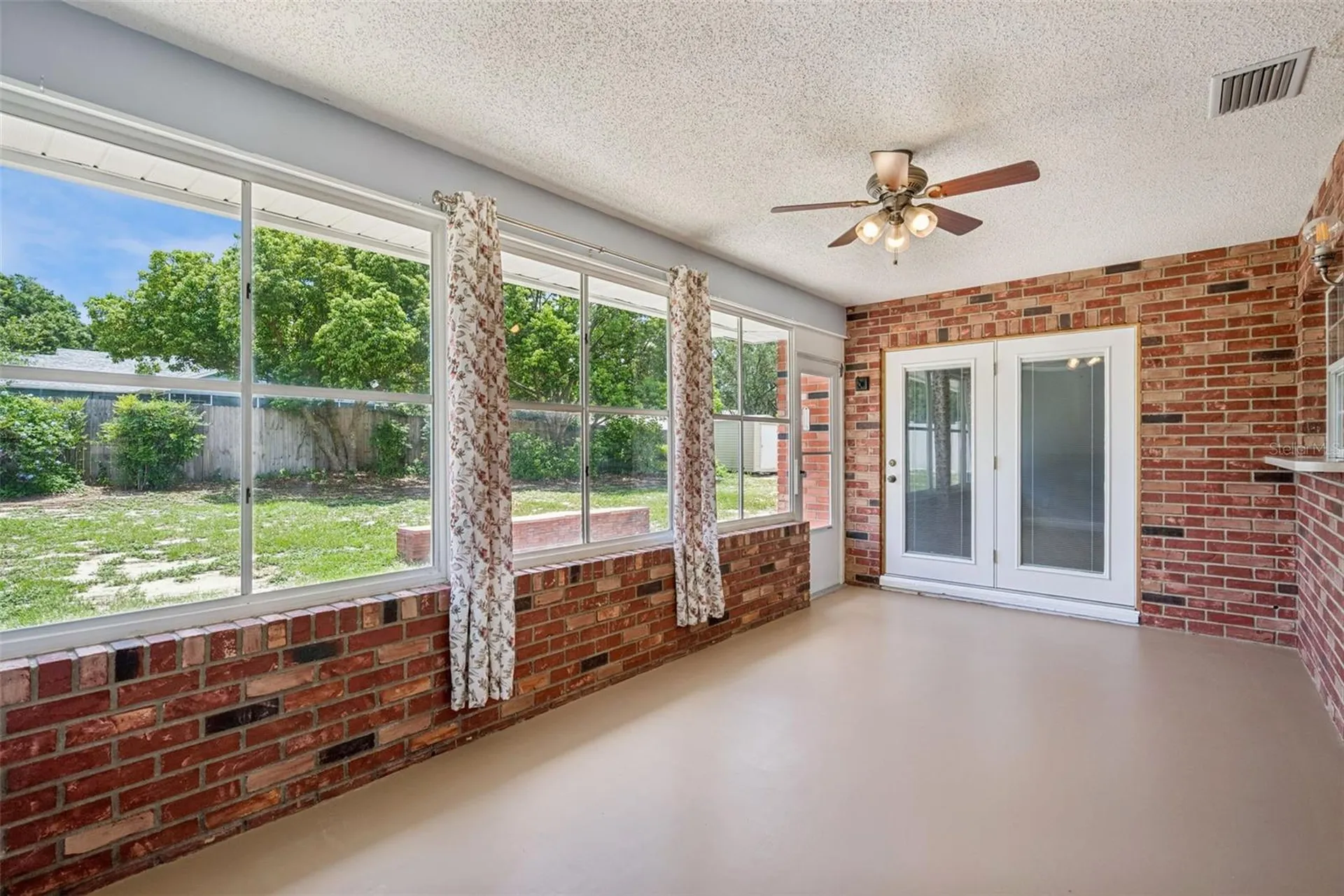 33312 Green Road Leesburg FL 34788