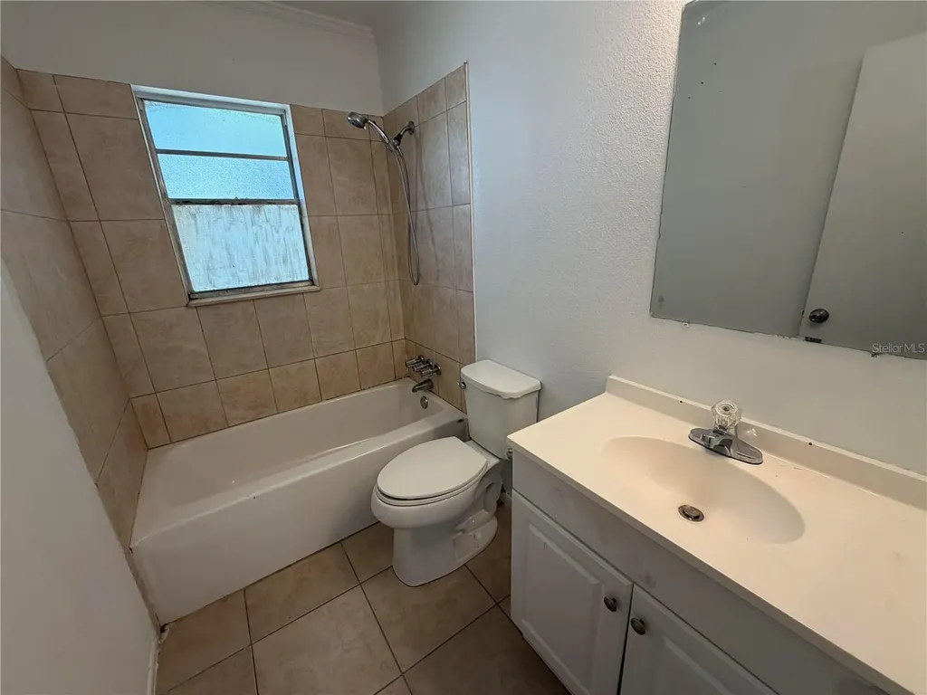 4916 23rd Street W Bradenton FL 34207