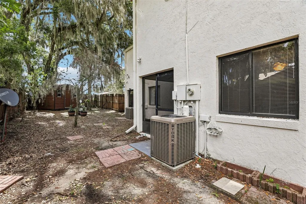 904 Sumter Street Leesburg FL 34748